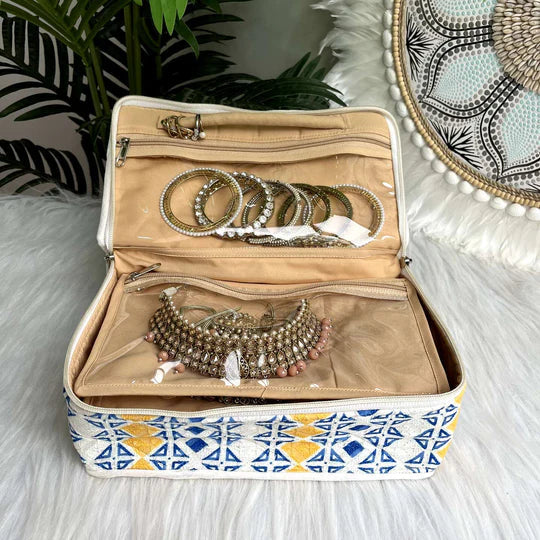 Multipurpose Jewelry Organizer with 7 Detachable Pouches