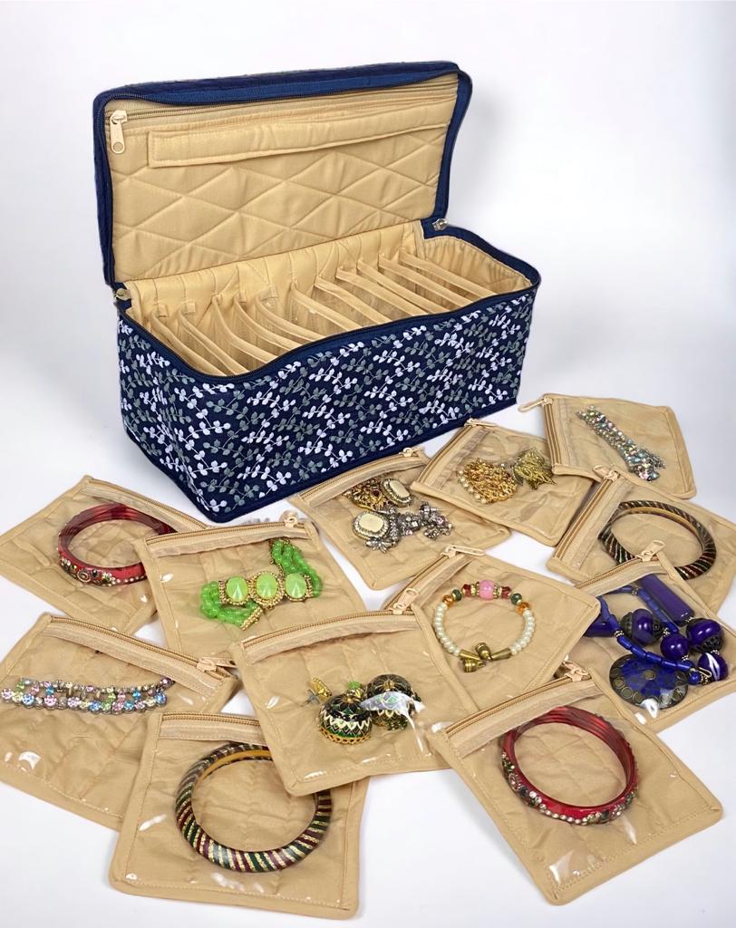 Earring Organizer- 12 Detachable Pouch (High Quality)